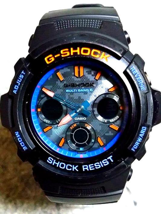 Casio G-Shock Tvirt Solar AWG-M100SCT-1AJF watch with city camouflage pattern and black silicone band