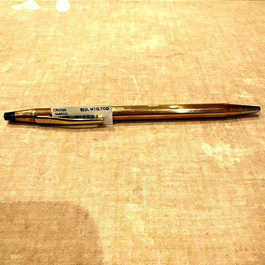 Cross MA162 mechanical pencil in gold color with sleek, refined design