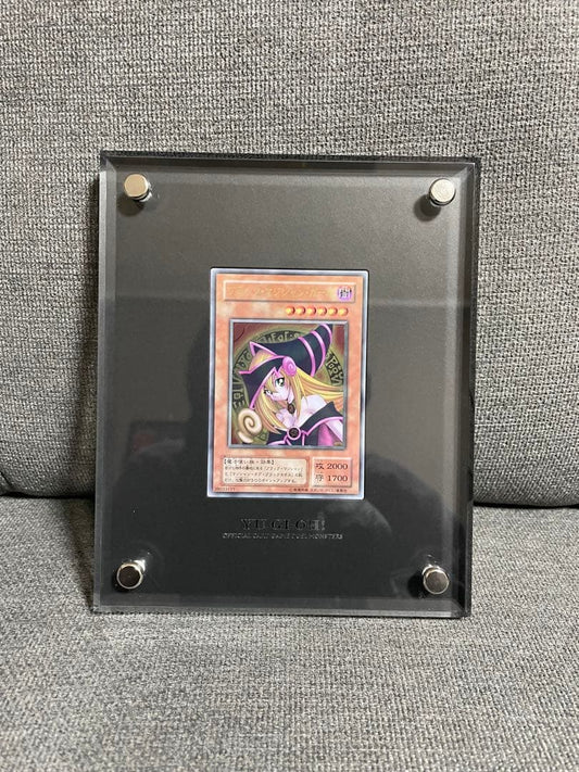 Yu-Gi-Oh Black Magician Girl single card made of stainless steel in excellent condition