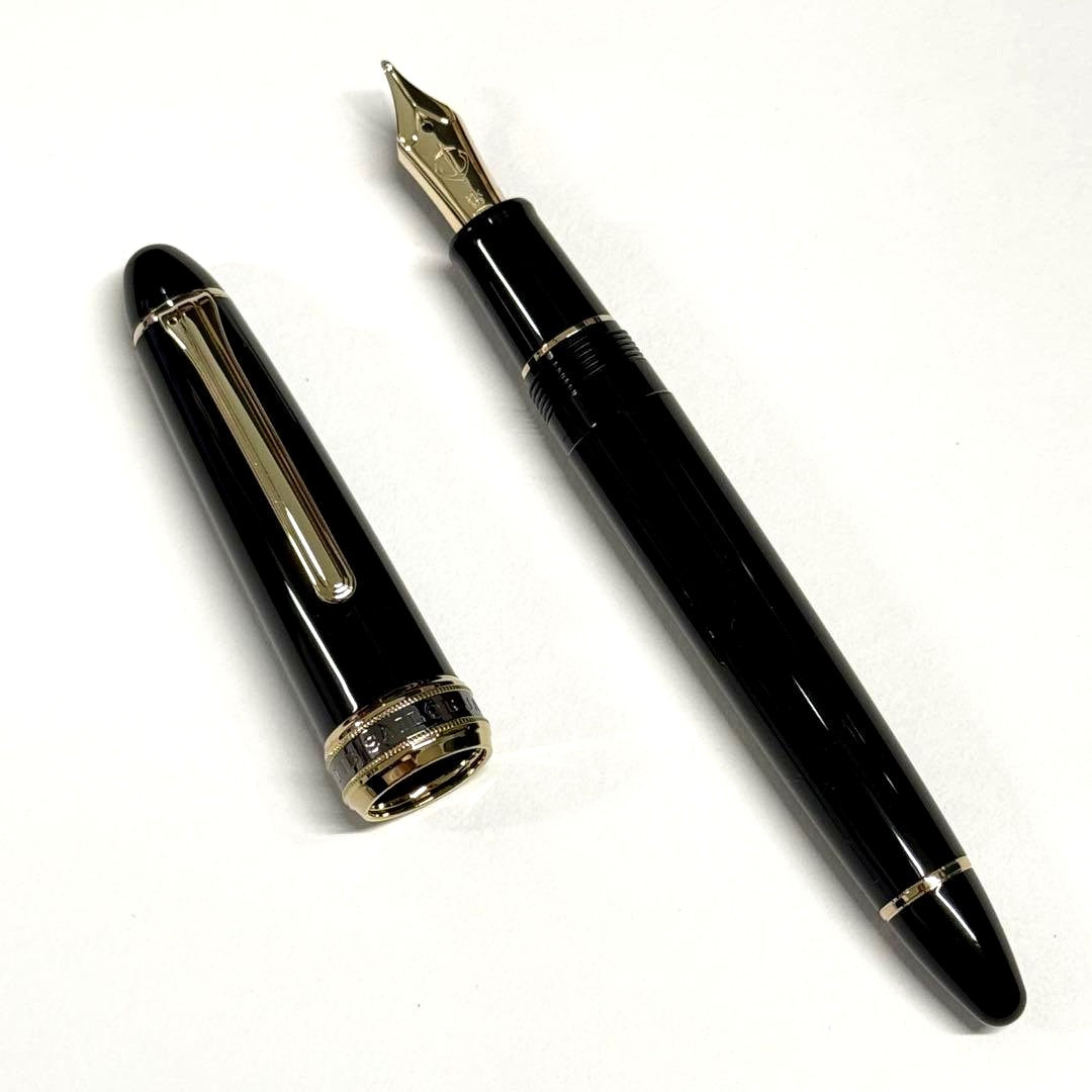 Sailor Cross Concorde black fountain pen with large 21k gold nib and PMMA resin body
