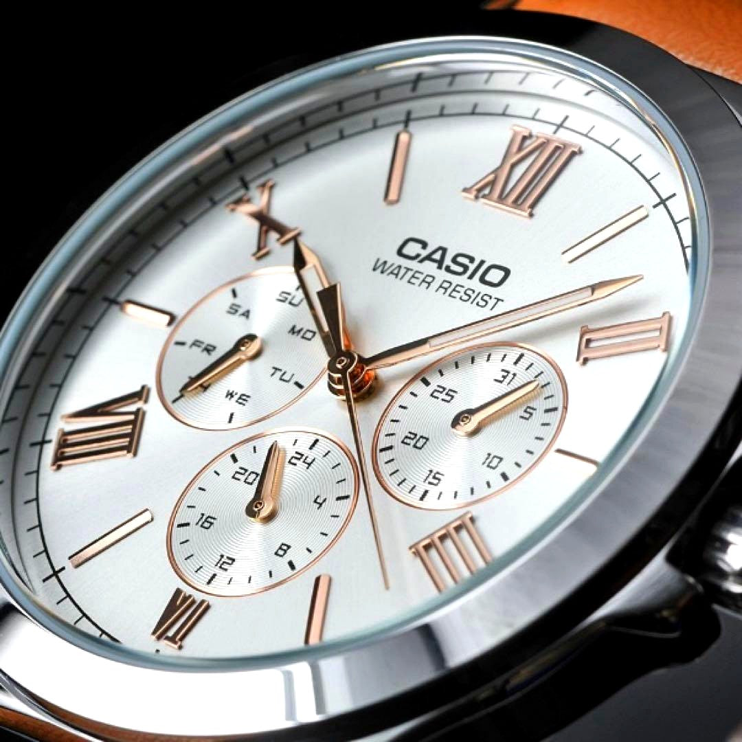 Casio MTP-V 300L Japan import quartz watch with Roman numeral face and date calendar