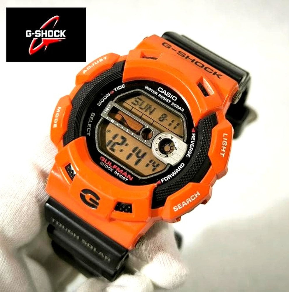 Casio G-Shock men's digital watch model G-Shock with radio solar power, no battery, black outdoor design