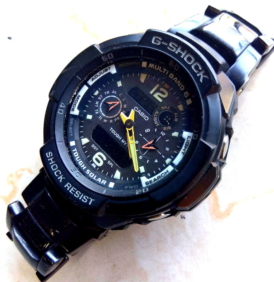 Casio G-Shock Sky Cockpit GW-3500BD watch with metal band and solar Multi-Band 6 radio reception