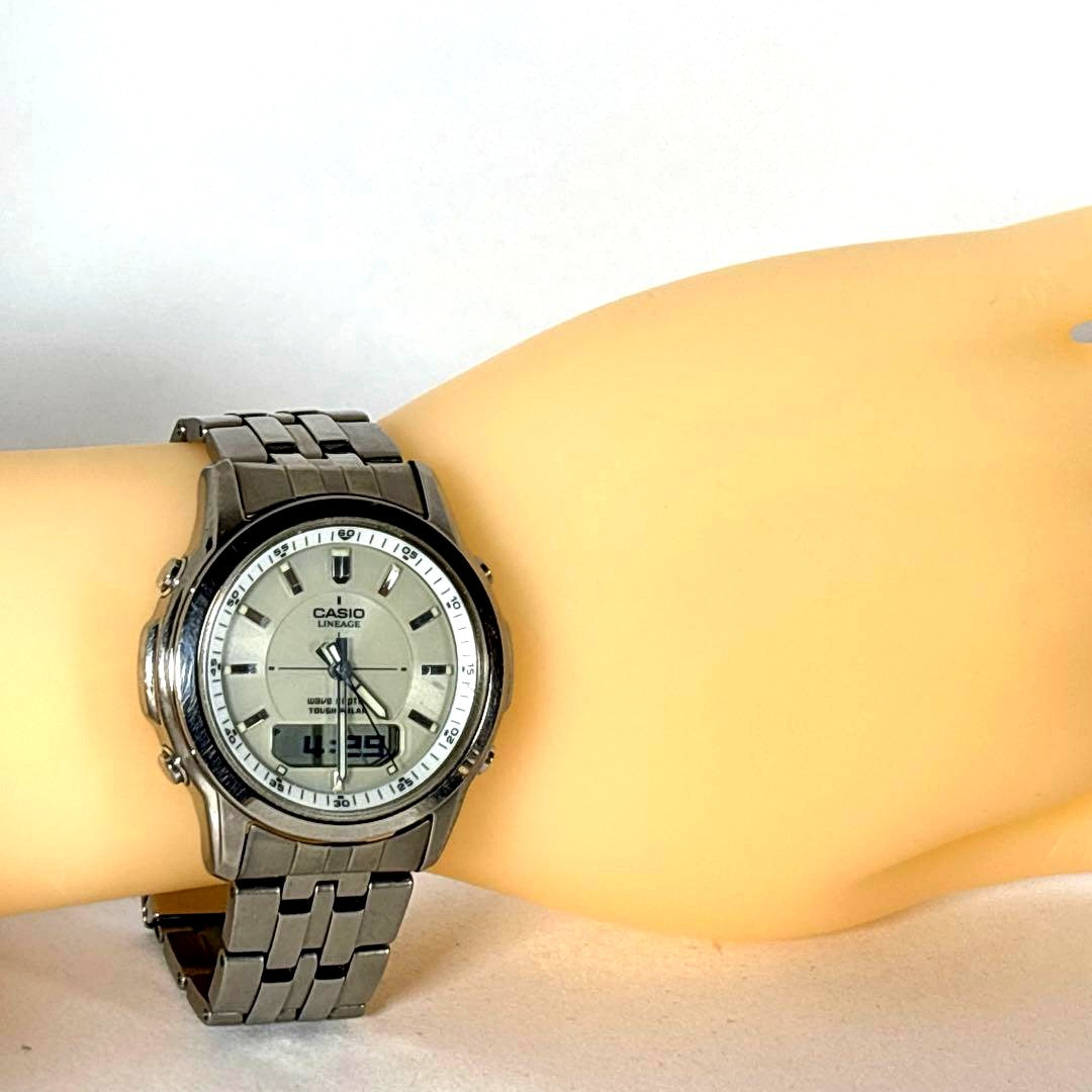 Casio Wave Ceptor LCW-100T men's titanium watch with silver dial and solar power, 36mm case