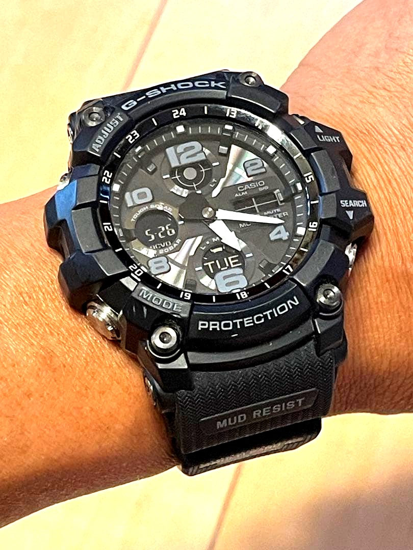 Casio G-Shock MUDMASTER GWG-100 digital analog combo watch with mud-resistant design and black strap