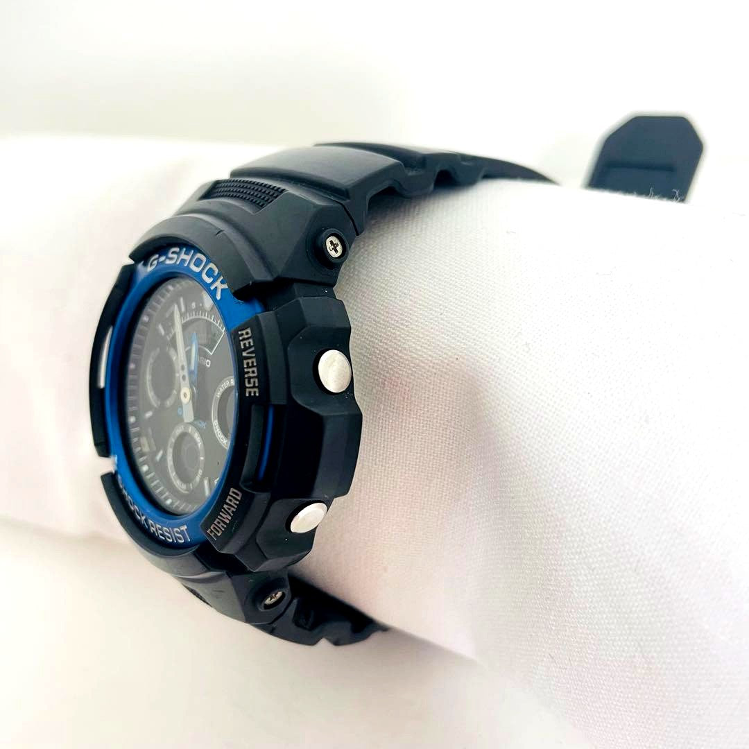Casio G-Shock AW-591 digital analog watch in black with round dial and resin strap