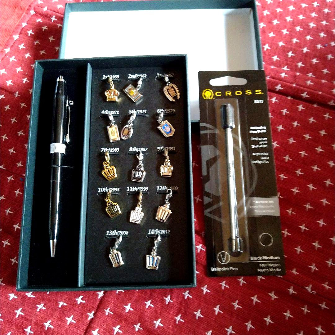 Crown Brand Black Ballpoint Pen with Gift Box and Replacement Ink