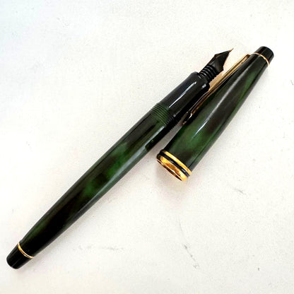 Cross Vintage Green Marble Fountain Pen unknown Model Rare Japan Import