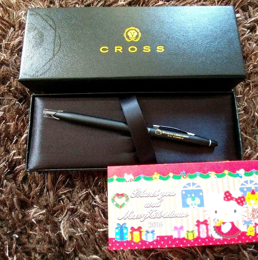 Hello Kitty OMC2016 gold and platinum Cross ballpoint pen Japan import