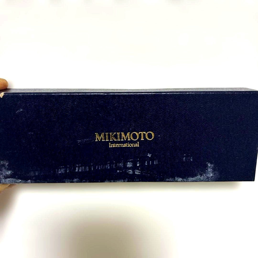 MIKIMOTO International ballpoint pen with pearl decoration and compatible with SK-8 and A.T. CROSS refills
