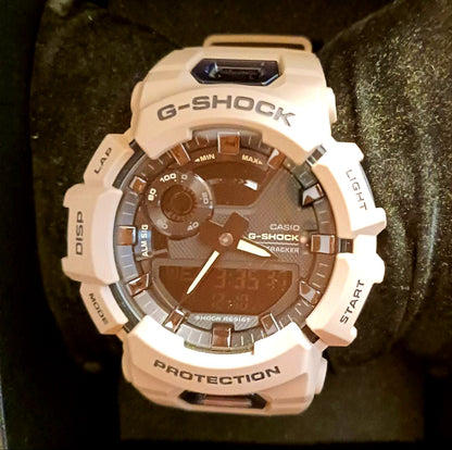 Casio G-Shock GBA-900UU-5A Khaki digital-analog watch with resin band and rugged design
